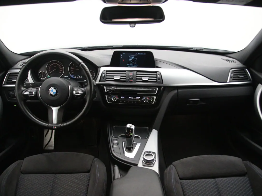 BMW 320 Executive
