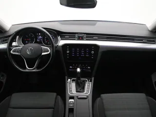 VOLKSWAGEN PASSAT B8 Style Business