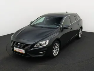VOLVO V60 Momentum