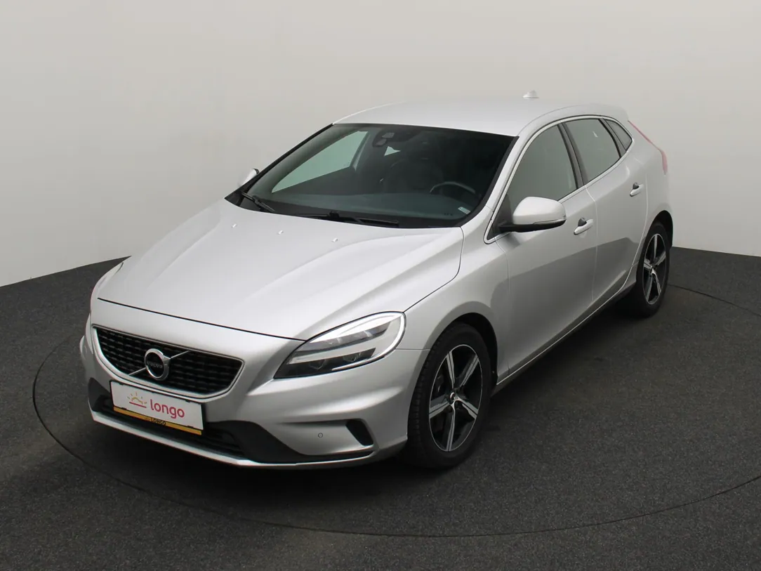 VOLVO V40 R-Design