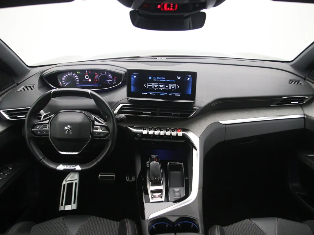 PEUGEOT 3008 GT