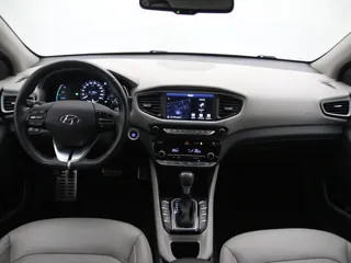 HYUNDAI IONIQ Executive