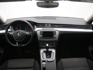 VOLKSWAGEN PASSAT B8 Comfortline