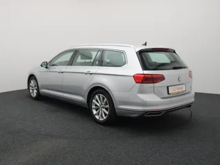 VOLKSWAGEN PASSAT B8 Elegance