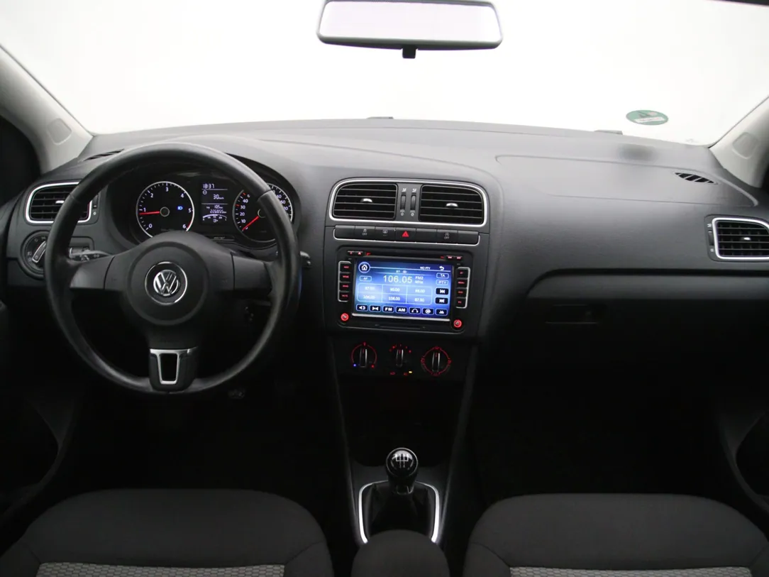 VOLKSWAGEN POLO Comfortline