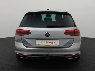 VOLKSWAGEN PASSAT B8 Elegance