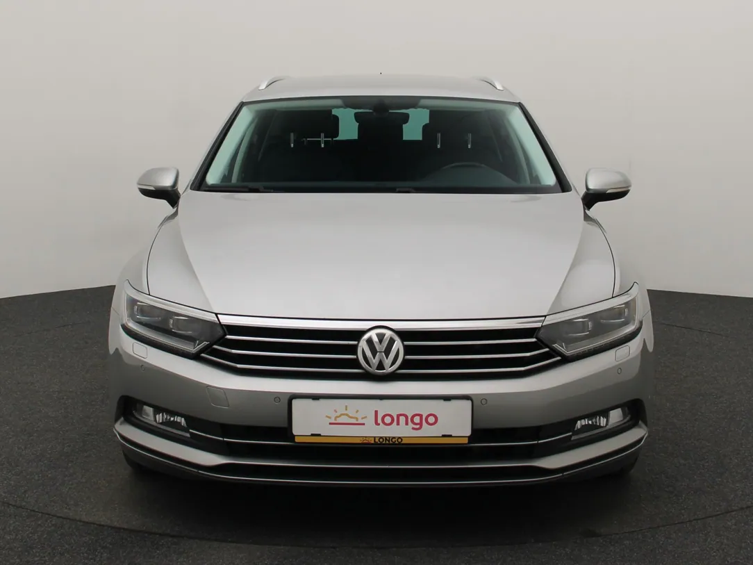 VOLKSWAGEN PASSAT B8 Highline