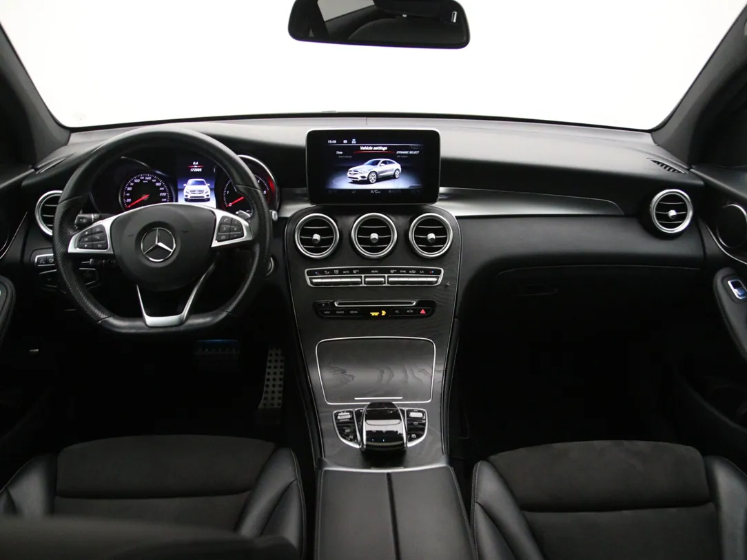 MERCEDES BENZ GLC350 AMG-Line