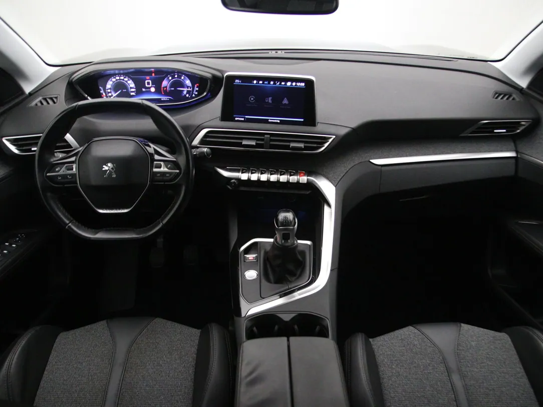 PEUGEOT 3008 Première