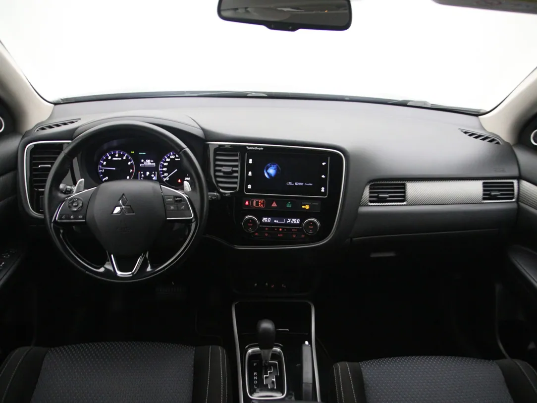 MITSUBISHI OUTLANDER Executive Edition