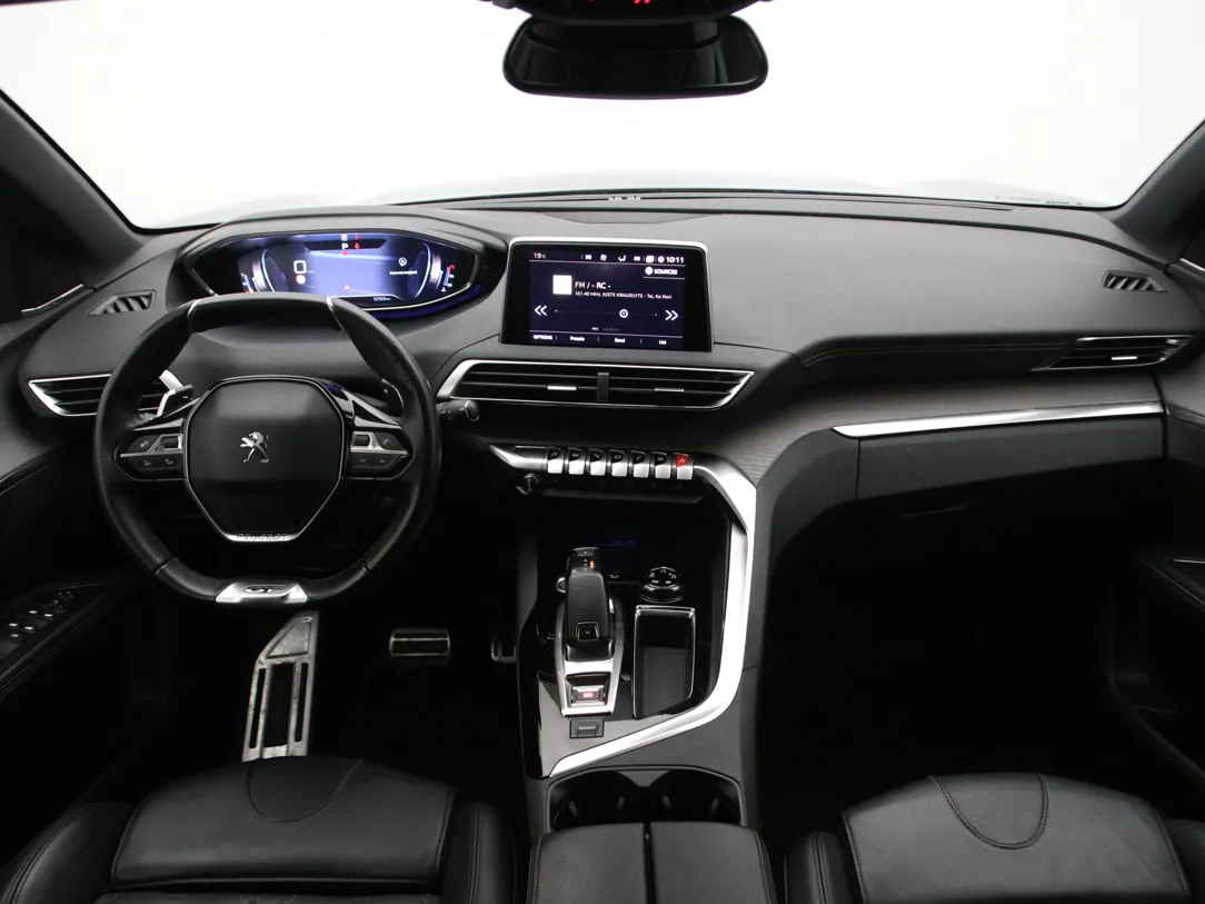PEUGEOT 5008 GT