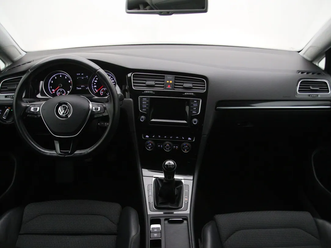VOLKSWAGEN GOLF 7 Highline