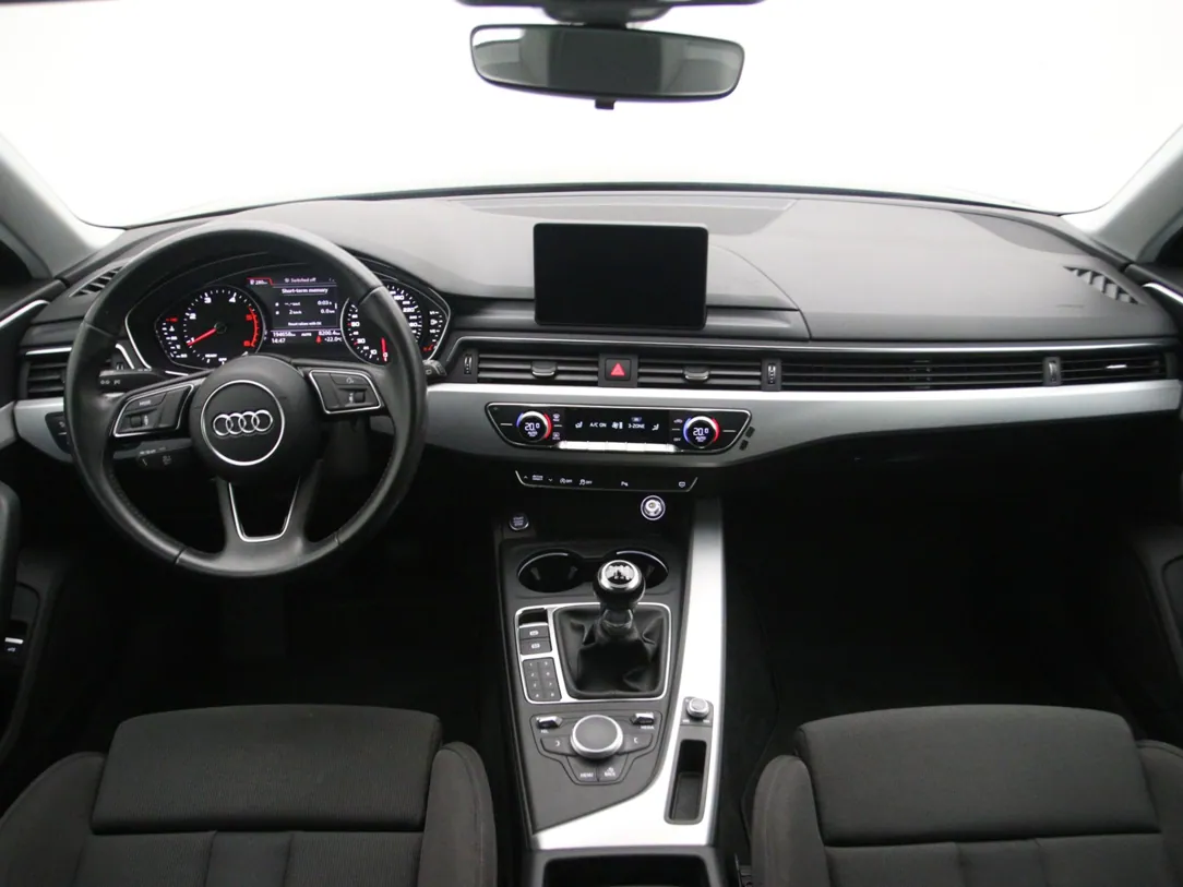 AUDI A4 Pro Line