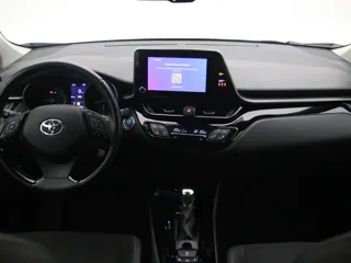 TOYOTA C-HR Dynamic
