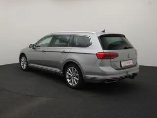 VOLKSWAGEN PASSAT B8 Elegance