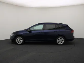 VOLKSWAGEN GOLF 8 Life