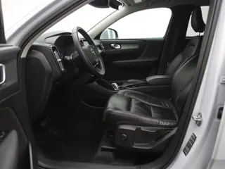 VOLVO XC40 Inscription