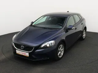 VOLVO V40 Momentum