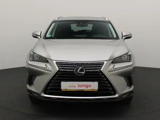LEXUS NX300H Luxury Line