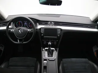 VOLKSWAGEN PASSAT B8 GTE Highline