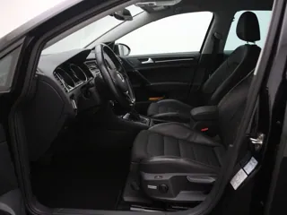 VOLKSWAGEN GOLF 7 Business Edition