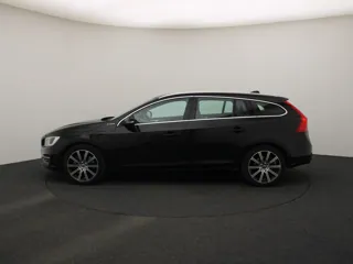 VOLVO V60 R-Design