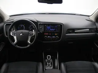 MITSUBISHI OUTLANDER Executive Edition AWD