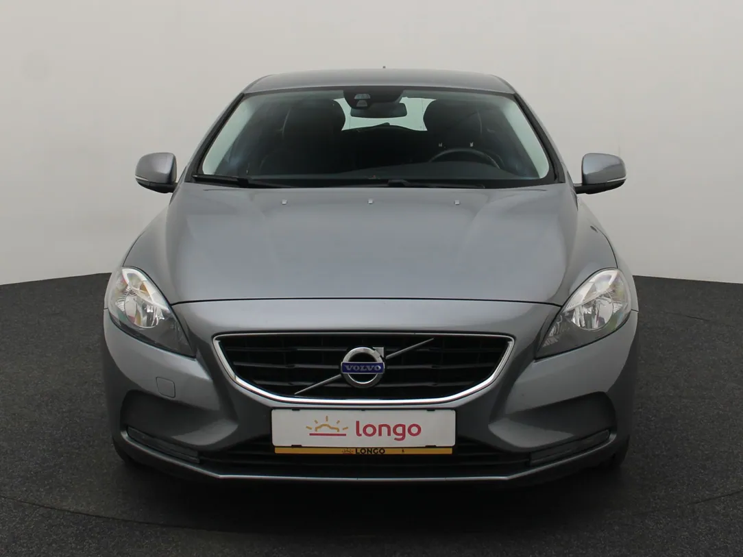VOLVO V40 Momentum Business