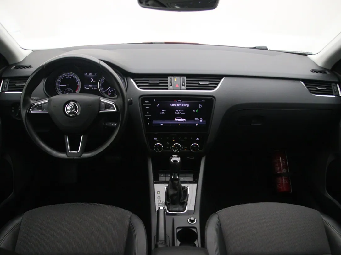 SKODA OCTAVIA Ambition