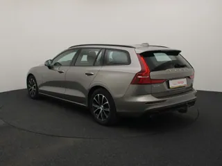 VOLVO V60 Momentum Advantage