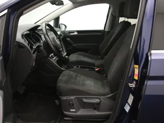 VOLKSWAGEN TOURAN HIGHLINE