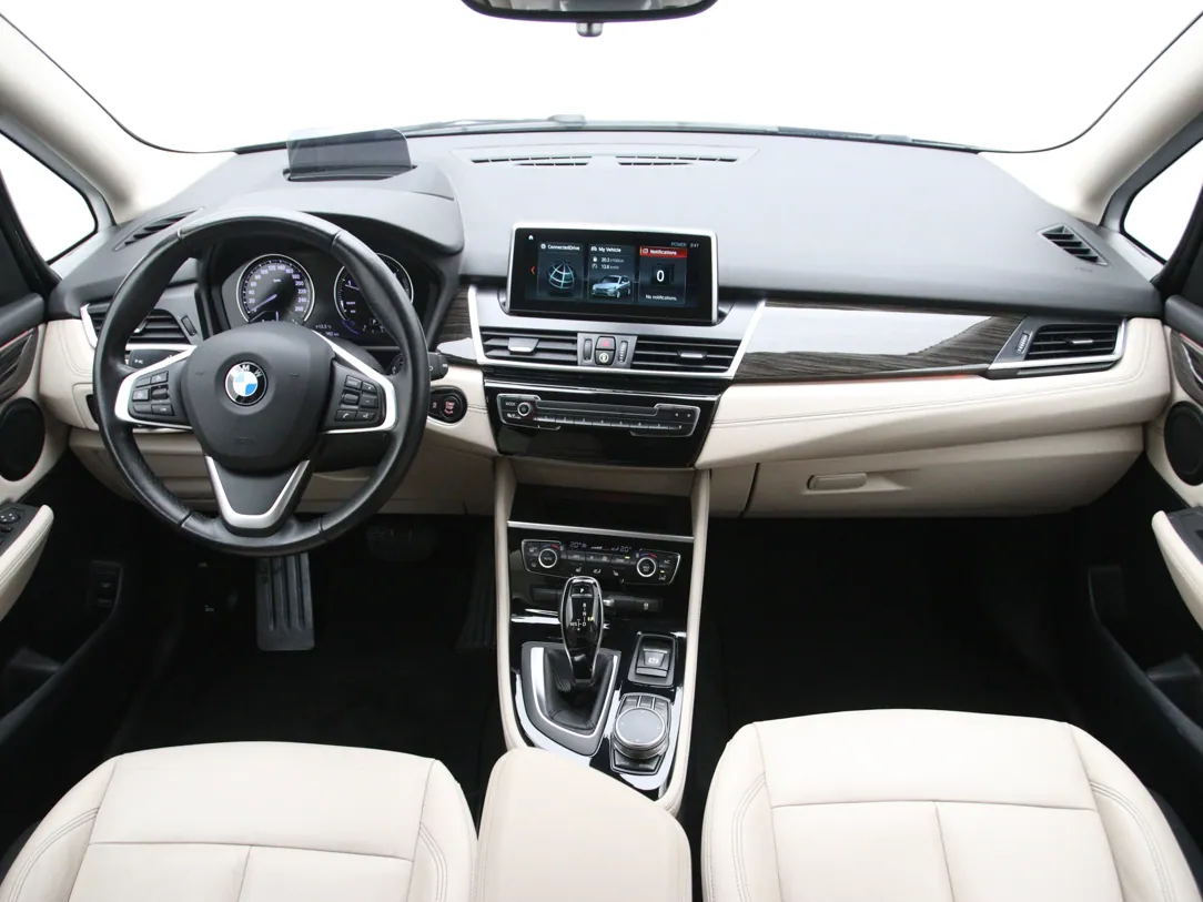 BMW 220 Gran Tourer  Luxury Business Plus
