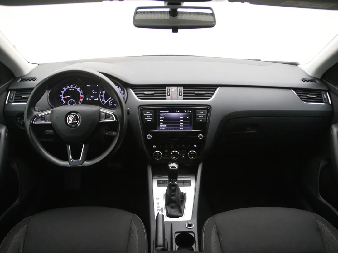 SKODA OCTAVIA Ambition
