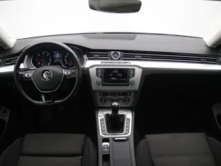 VOLKSWAGEN PASSAT B8 Comfortline