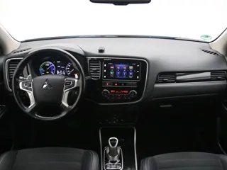 MITSUBISHI OUTLANDER Intense+