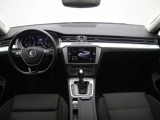 VOLKSWAGEN PASSAT B8 Comfortline