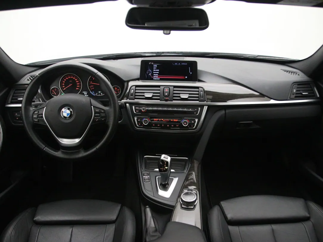 BMW 320 High Executive