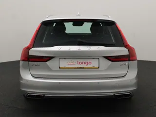 VOLVO V90 Momentum