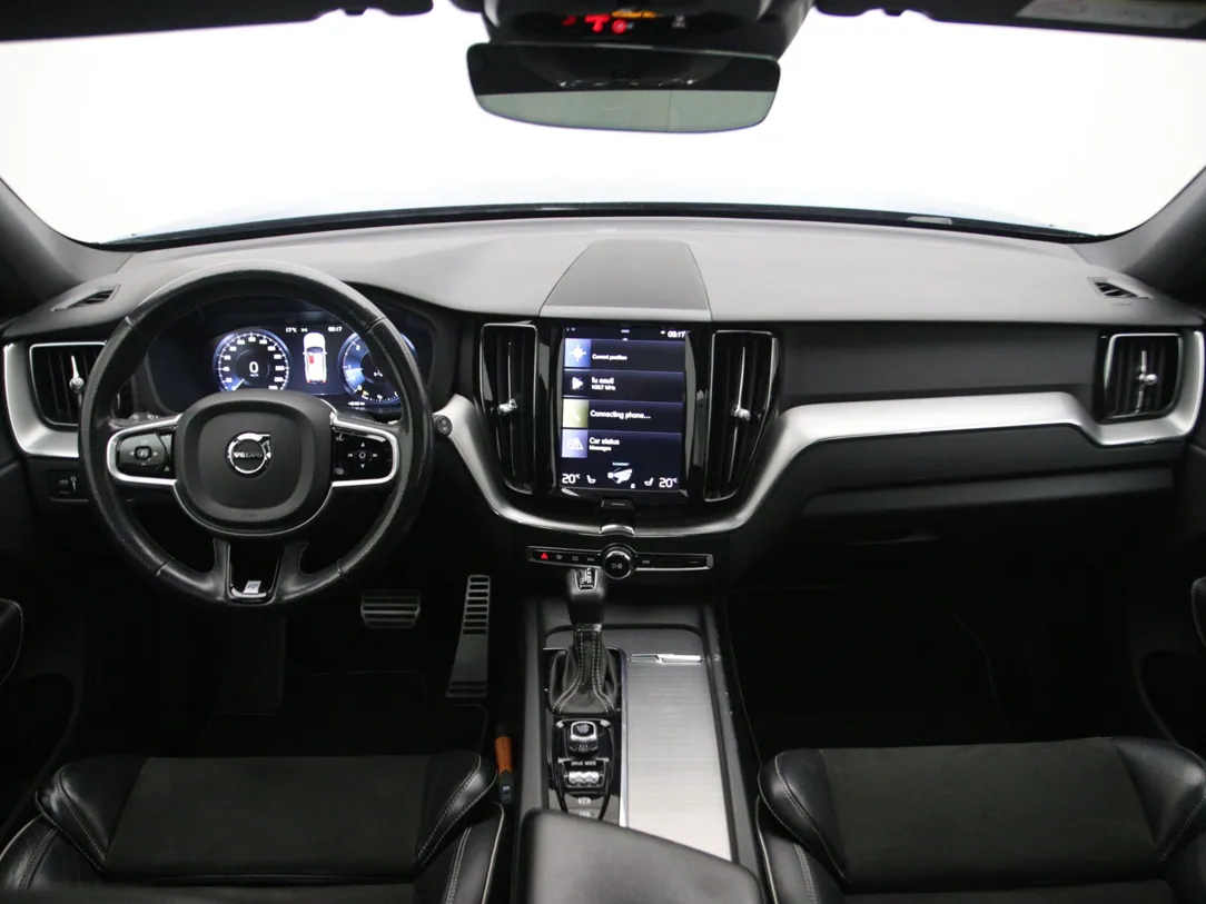 VOLVO XC60 R-Design