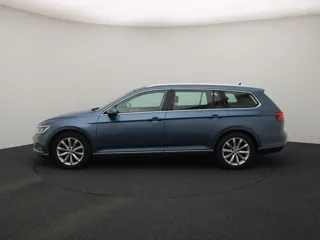 VOLKSWAGEN PASSAT B8 Highline