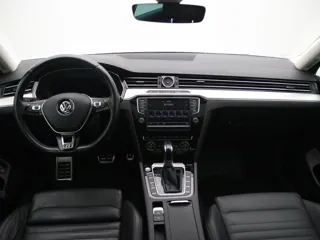 VOLKSWAGEN PASSAT B8 GTE Connected Series Plus