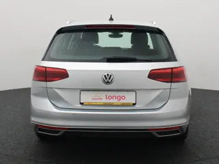 VOLKSWAGEN PASSAT B8 Elegance