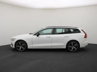VOLVO V60 MHEV Momentum Advantage