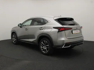 LEXUS NX300H Luxury Line