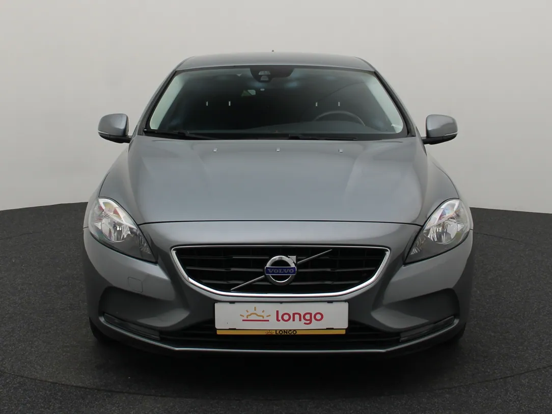 VOLVO V40 Momentum