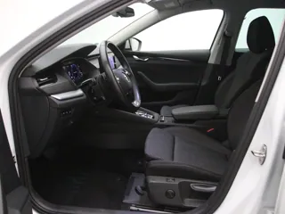 SKODA OCTAVIA MHEV Sport Business