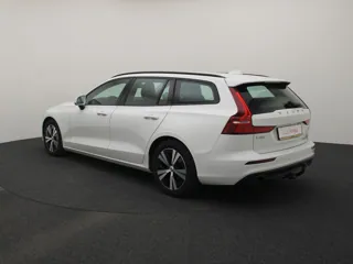 VOLVO V60 MHEV Momentum Advantage