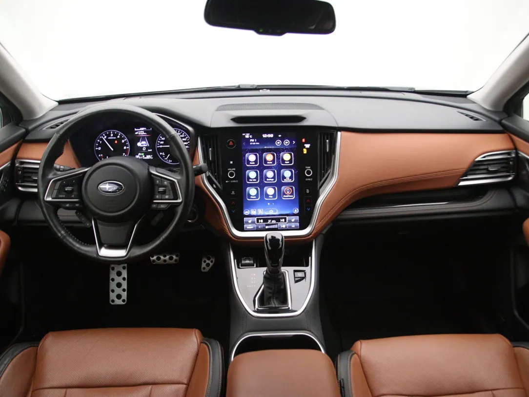SUBARU Outback Premium