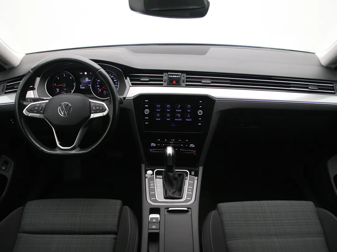 VOLKSWAGEN PASSAT B8 Style Business