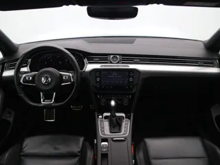 VOLKSWAGEN PASSAT B8 Highline Business R